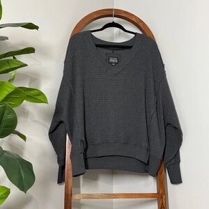 American Eagle Big Hug Waffle v neck crewneck!